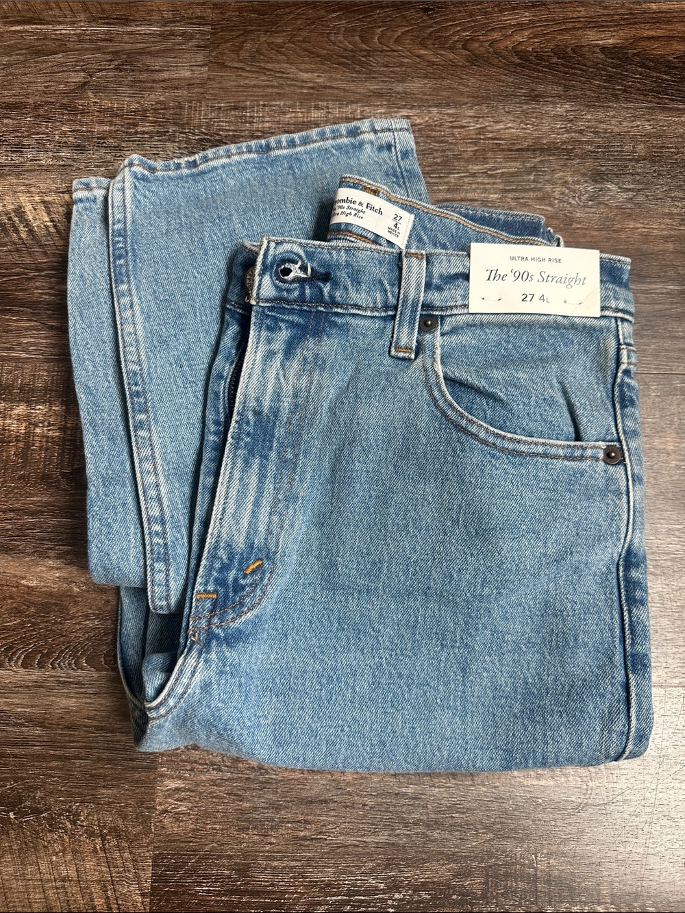 Abercrombie & Fitch The '90s Straight Light Blue Jeans 27L